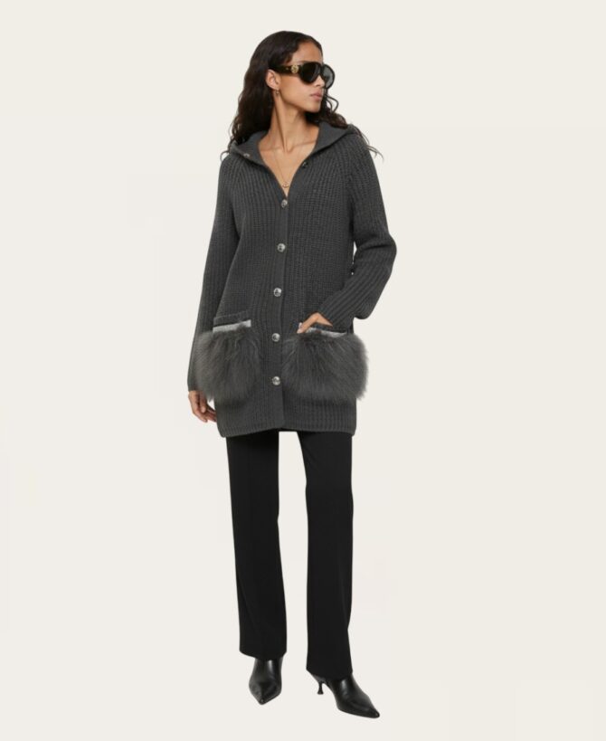 089 – Cardigan with chain Trim Fur pocket