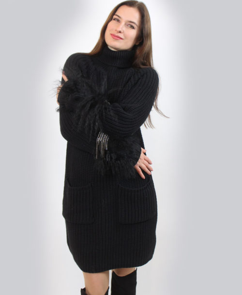 Sweater with fur on the sleeve SW-3099