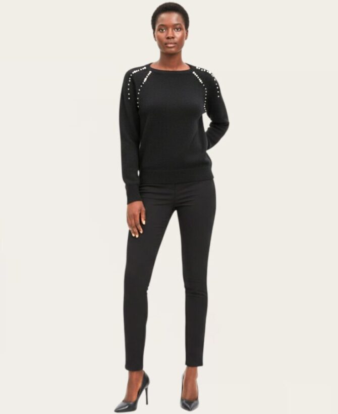 Sweater with pearls on shoulders SW-777